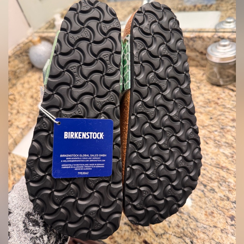 Birkenstock Sandals 💚 - Picture 9 of 11